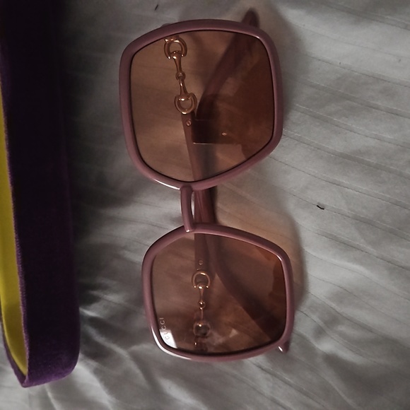 Gucci Pink sunglasses - Picture 5 of 8